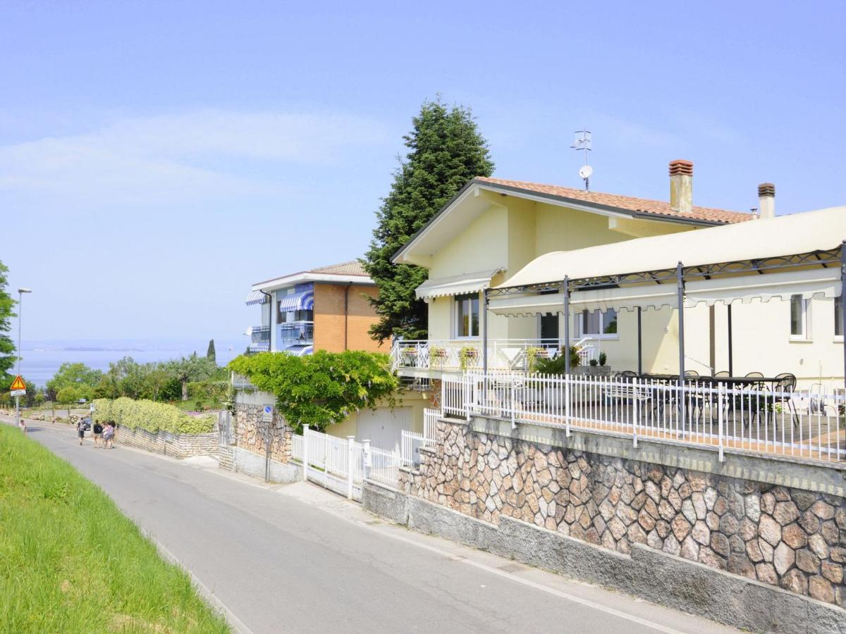 Belvilla By Oyo Porto Quarantaquattro Lazise Bagian luar foto