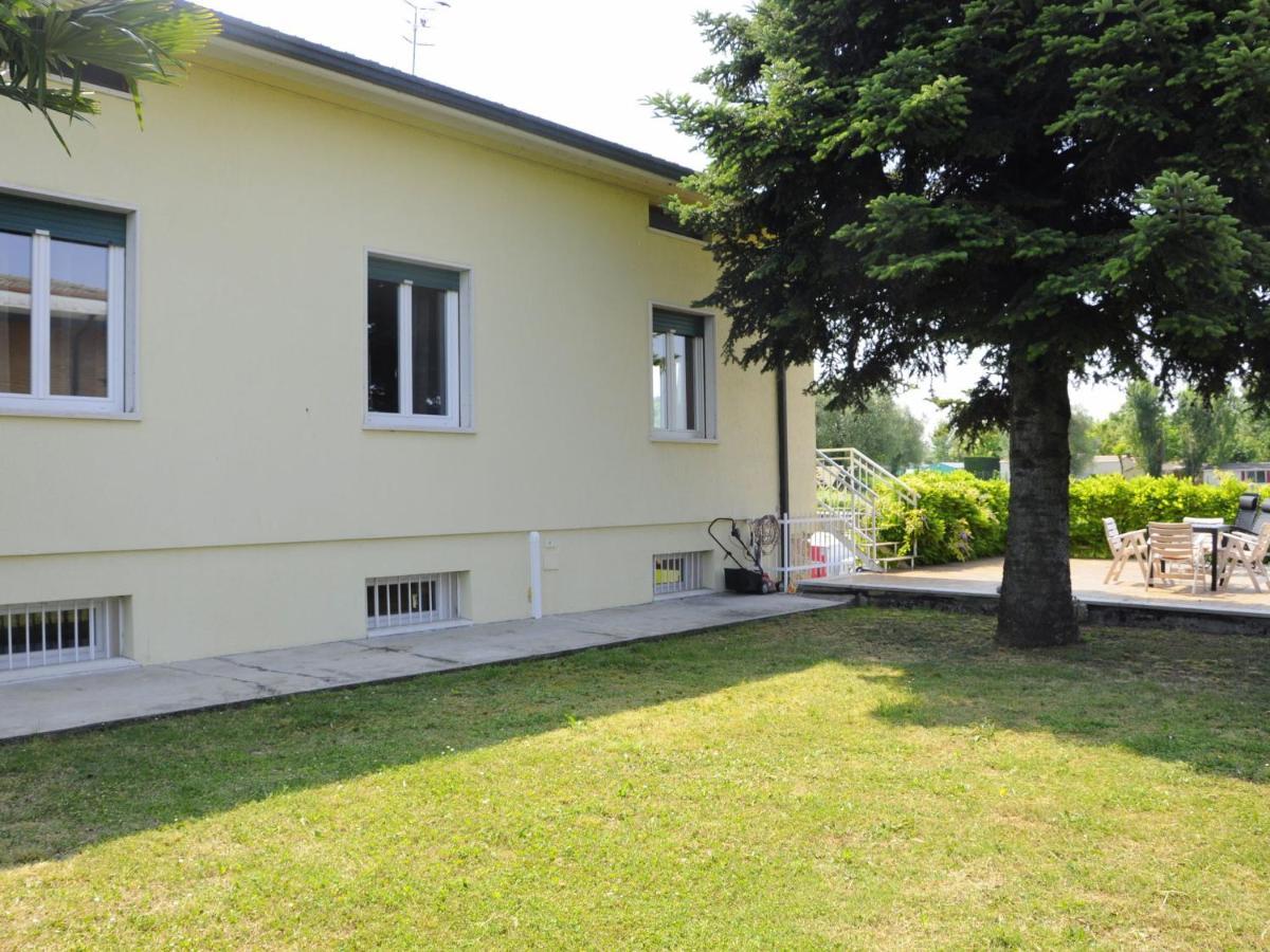 Belvilla By Oyo Porto Quarantaquattro Lazise Bagian luar foto