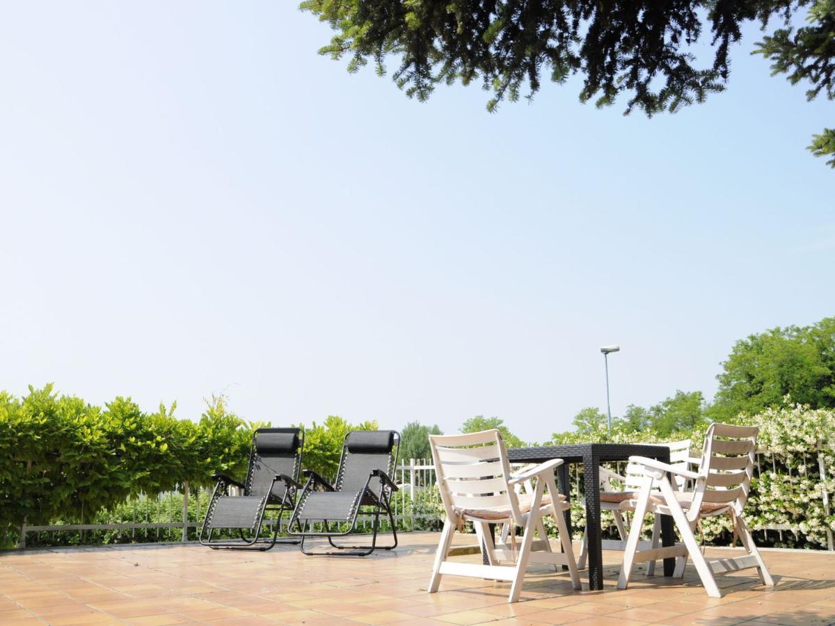 Belvilla By Oyo Porto Quarantaquattro Lazise Bagian luar foto