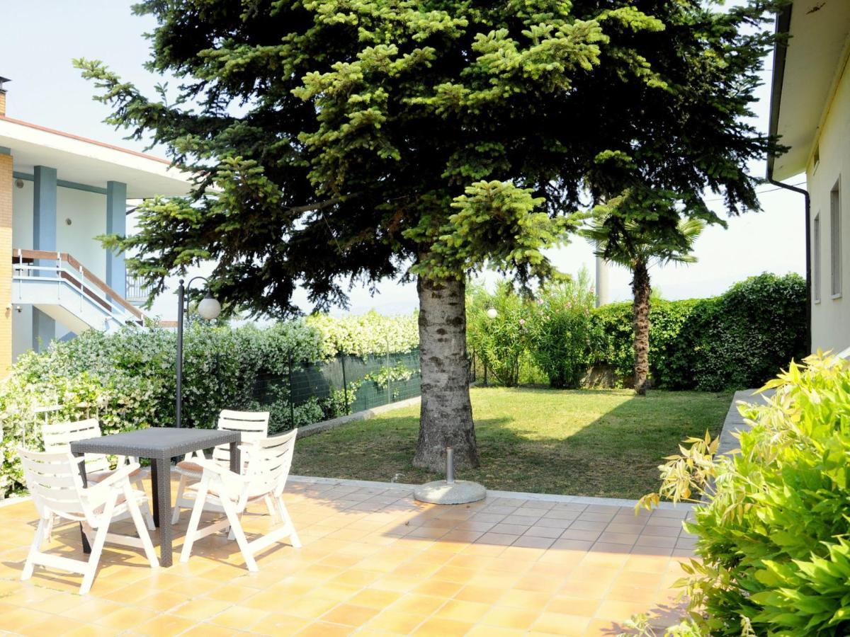 Belvilla By Oyo Porto Quarantaquattro Lazise Bagian luar foto